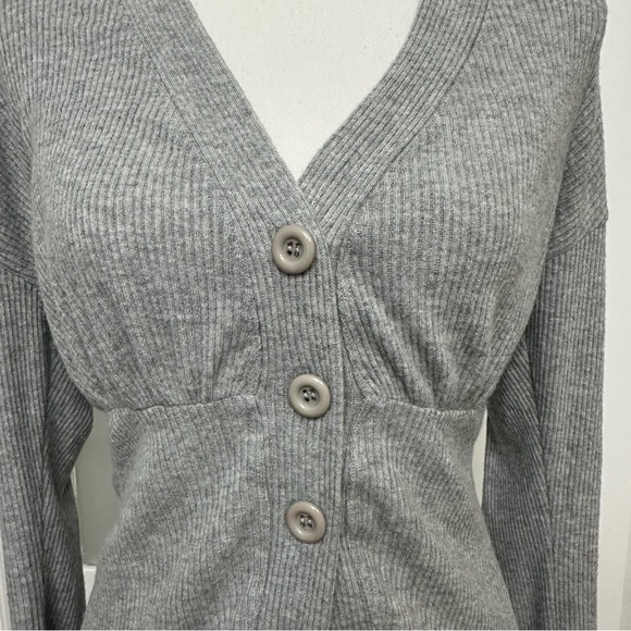 LNA REVOLVE Brushed Ribbed Cardigan Sweater Grey SZ XSmall NEW WITH TAG - Picture 4 of 8